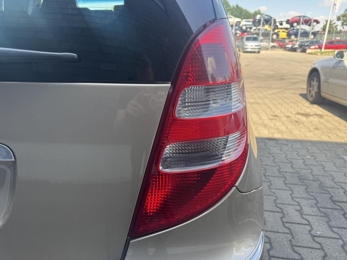 Mercedes A Klasse W169 original R&uuml;cklicht R&uuml;ckleuchte Schlussleuchte rechts Bj.2007